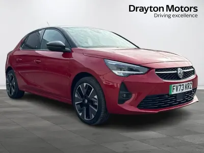 Usado Vauxhall Corsa-e 100 kW (136 HP) 2023 Vermelho Citadino