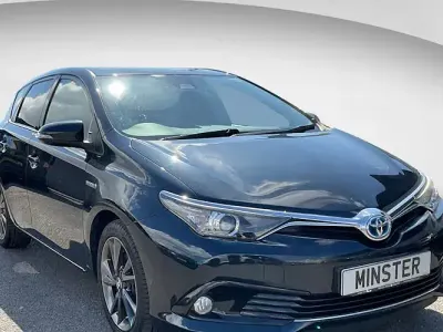 Used Toyota Auris Hybrid Design 136 HP (100 kW) 2017 Grey Hatchback