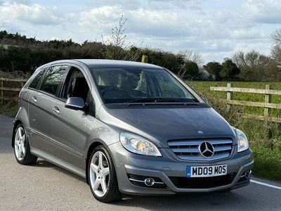 Used Mercedes B200 2009 Grey MPV