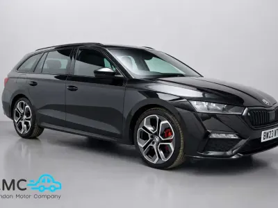 Used Skoda Octavia vRS 200 HP (147 kW) 2023 Black Estate