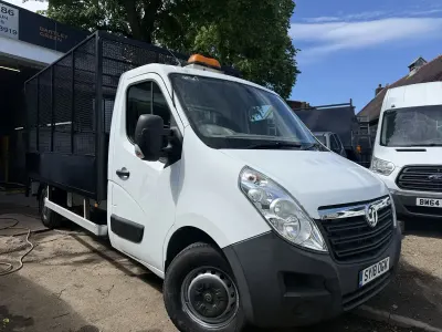 Used Vauxhall Movano 2018 White MPV