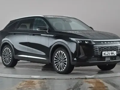Used Omoda 9 537 HP (394 kW) 2025 Black SUV
