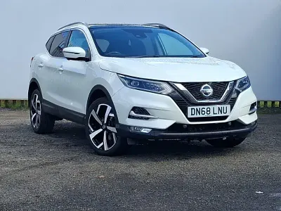 Used Nissan Qashqai Tekna 140 HP (102 kW) 2018 White SUV