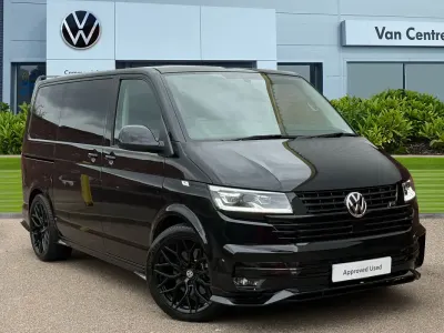 Begagnad VW Transporter Sportline 204 HK (150 kW) 2023 Svart Van