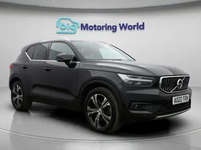 Begagnad Volvo XC40 Ultimate 262 HK (192 kW) 2022 Svart SUV
