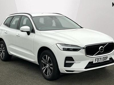 Solid ice white Used 2022 Volvo XC60 Momentum SUV | £26,497 (Fair price)
