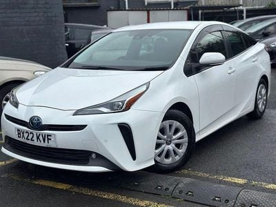 White Used 2025 Toyota Prius Business Edition Hatchback | £15,590 (Fair price)