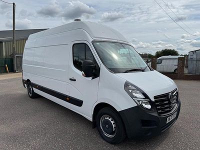 Used Vauxhall Movano 135 HP (99 kW) 2020 White MPV