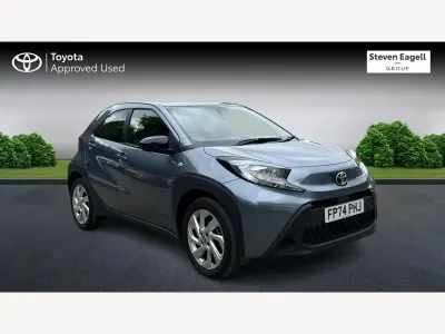 Used Toyota Aygo X PURE 72 HP (52 kW) 2024 Grey SUV
