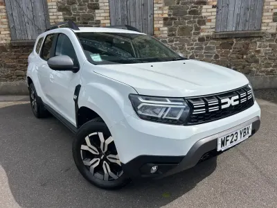 Usado Dacia Duster Journey 130 HP (95 kW) 2023 Branco SUV