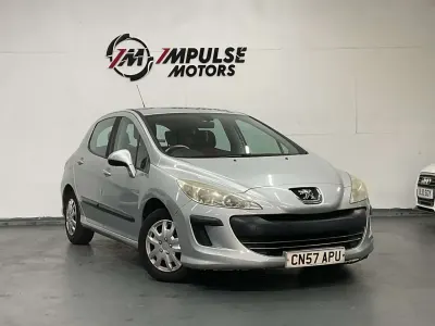 Begagnad Peugeot 308 S 112 HK (82 kW) 2008 Silver Halvkombi