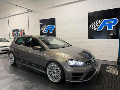 Begagnad VW Golf VII R 300 HK (220 kW) 2014 Grå Halvkombi