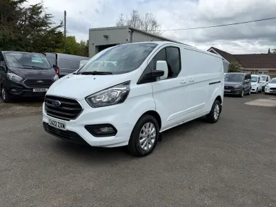 Used Ford Transit Custom Limited 130 HP (95 kW) 2022 White Van