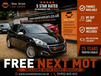 Used Peugeot 208 Signature Sky 82 HP (60 kW) 2019 Black Hatchback