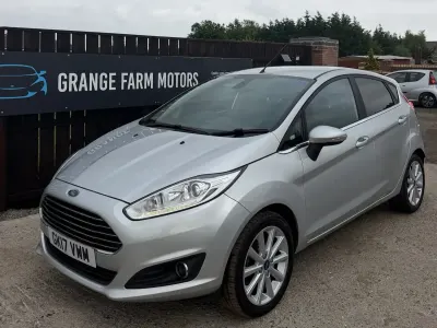 Used Ford Fiesta Titanium 100 HP (73 kW) 2017 Silver Hatchback