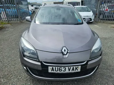 Used Renault Mégane GrandTour Dynamique 110 HP (80 kW) 2013 Grey Estate