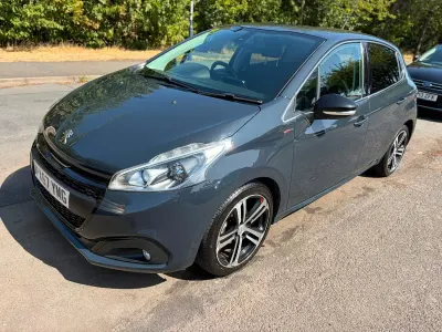 Used Peugeot 208 GT-line 97 HP (71 kW) 2017 Grey Hatchback