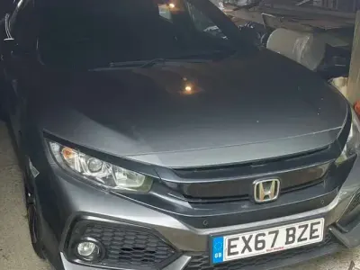 Begagnad Honda Civic SR 129 HK (94 kW) 2017 Grå Halvkombi