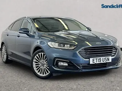 Used Ford Mondeo Titanium 165 HP (121 kW) 2019 Blue Hatchback