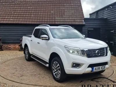 Used Nissan Navara Tekna 190 HP (139 kW) 2018 White Pickup