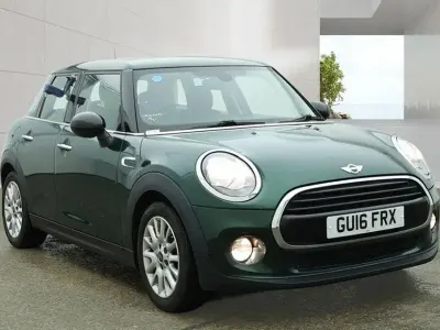 Usado Mini Cooper Hatch 2016 Verde Citadino
