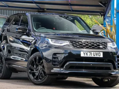 Used Land Rover Discovery 5 HSE Dynamic 300 HP (220 kW) 2021 Black SUV