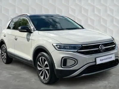 Usado VW T-Roc Style 150 HP (110 kW) 2023 Cinzento SUV