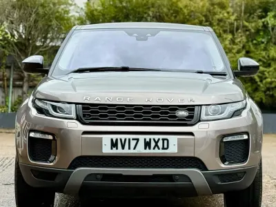 Used Land Rover Range Rover evoque SE 180 HP (132 kW) 2017 Brown Estate