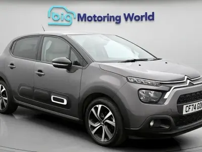 Usado Citroën C3 PureTech 110 HP (80 kW) 2024 Cinzento Citadino
