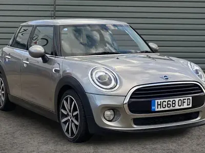 Used Mini Cooper Hatch 136 HP (100 kW) 2018 Silver Hatchback