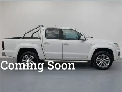 Begagnad VW Amarok Highline 2016 Vit Pickup