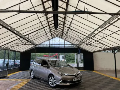 Used Toyota Auris Hybrid 2016 Bronze Estate