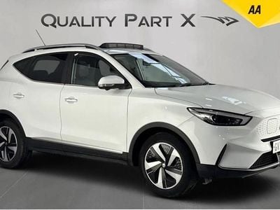 White Used 2023 MG ZS Trophy Hatchback | £14,290 (Fair price)