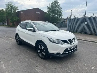 Używany Nissan Qashqai N-Connecta 2017 Biały SUV