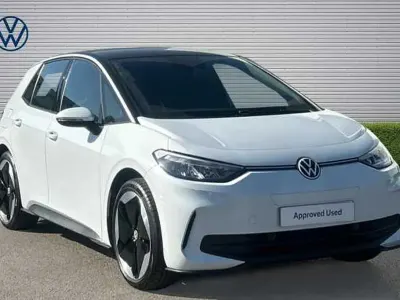Usado VW ID.3 Pro 150 kW (204 CV) 2025 Blanco Utilitario