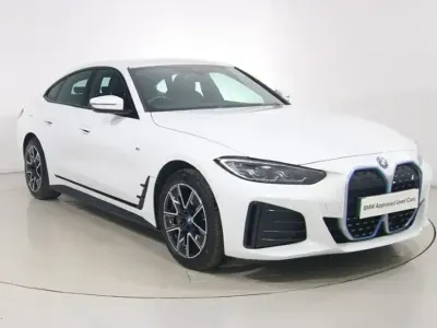 Begagnad BMW i4 M Sport 210 kW (286 HK) 2024 Sedan