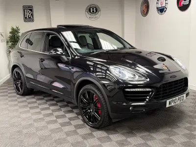 Used Porsche Cayenne Turbo 493 HP (362 kW) 2010 Black SUV