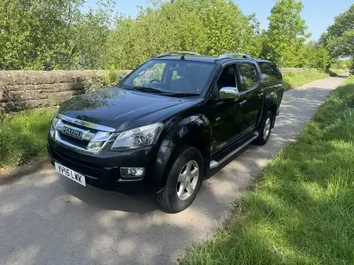 Used Isuzu D-Max 2015 Black Pickup