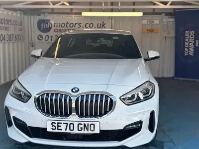 Gebraucht BMW 118 M Sport 140 PS (102 kW) 2020 Weiß Kleinwagen