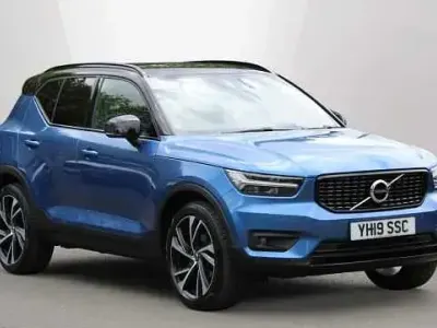 Used Volvo XC40 R-Design 163 HP (119 kW) 2020 SUV