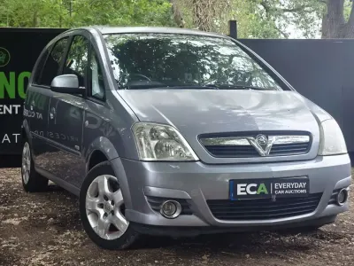 Używany Vauxhall Meriva Design Edition 2007 Srebrny Minivan