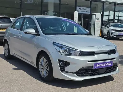 Used Kia Rio 101 HP (74 kW) 2023 Silver Hatchback