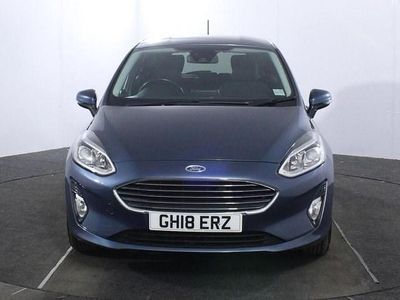 Używany Ford Fiesta Titanium 100 KM (73 kW) 2018 Niebieski Hatchback