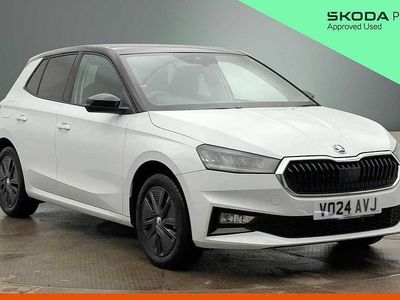 Used Skoda Fabia Colour Edition 59 HP (43 kW) 2024 Moon white metallic black magic pearl effect Hatchback