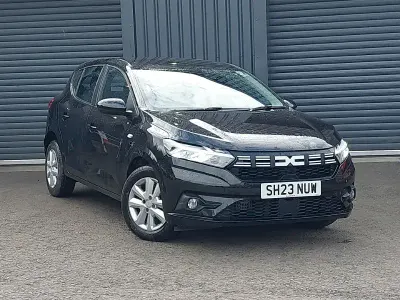 Używany Dacia Sandero Expression 91 KM (66 kW) 2023 Czarny Hatchback