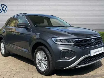 Usado VW T-Roc Life 150 HP (110 kW) 2023 Cinzento SUV