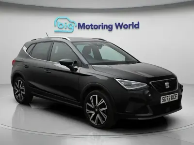 Begagnad Seat Arona FR 110 HK (80 kW) 2023 Svart SUV