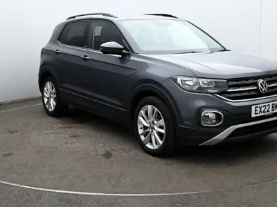 Usado VW T-Cross Active 110 CV (80 kW) 2021 Gris SUV