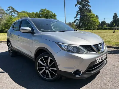 Used Nissan Qashqai Tekna 130 HP (95 kW) 2015 Silver SUV