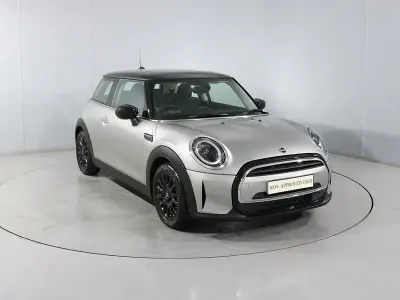 Used Mini Cooper Classic 134 HP (98 kW) 2023 Silver Hatchback